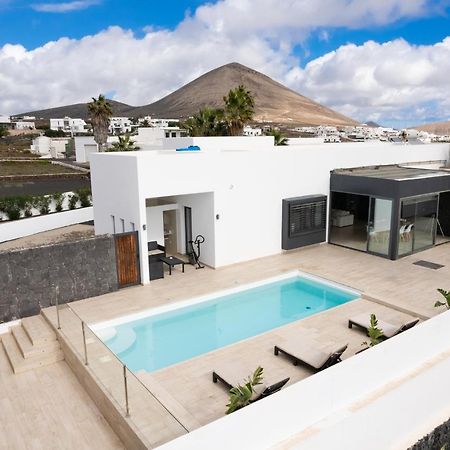 Villa Serenity Tías Exterior foto