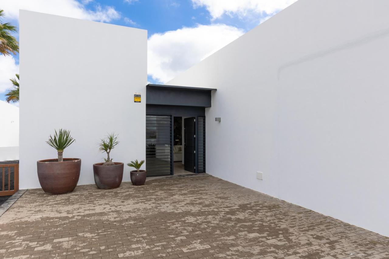 Villa Serenity Tías Exterior foto